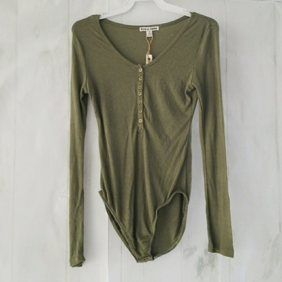 Ribbed Bodysuit - Picture 2 of 3